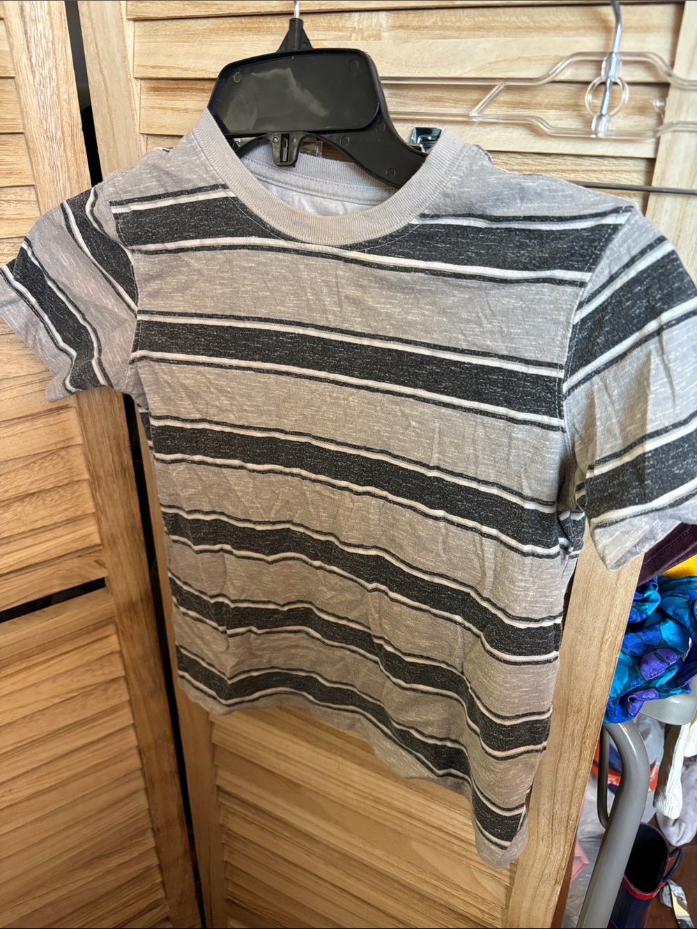 Boys Wonder Nation Striped Tee in Light Gray and Charcoal Small